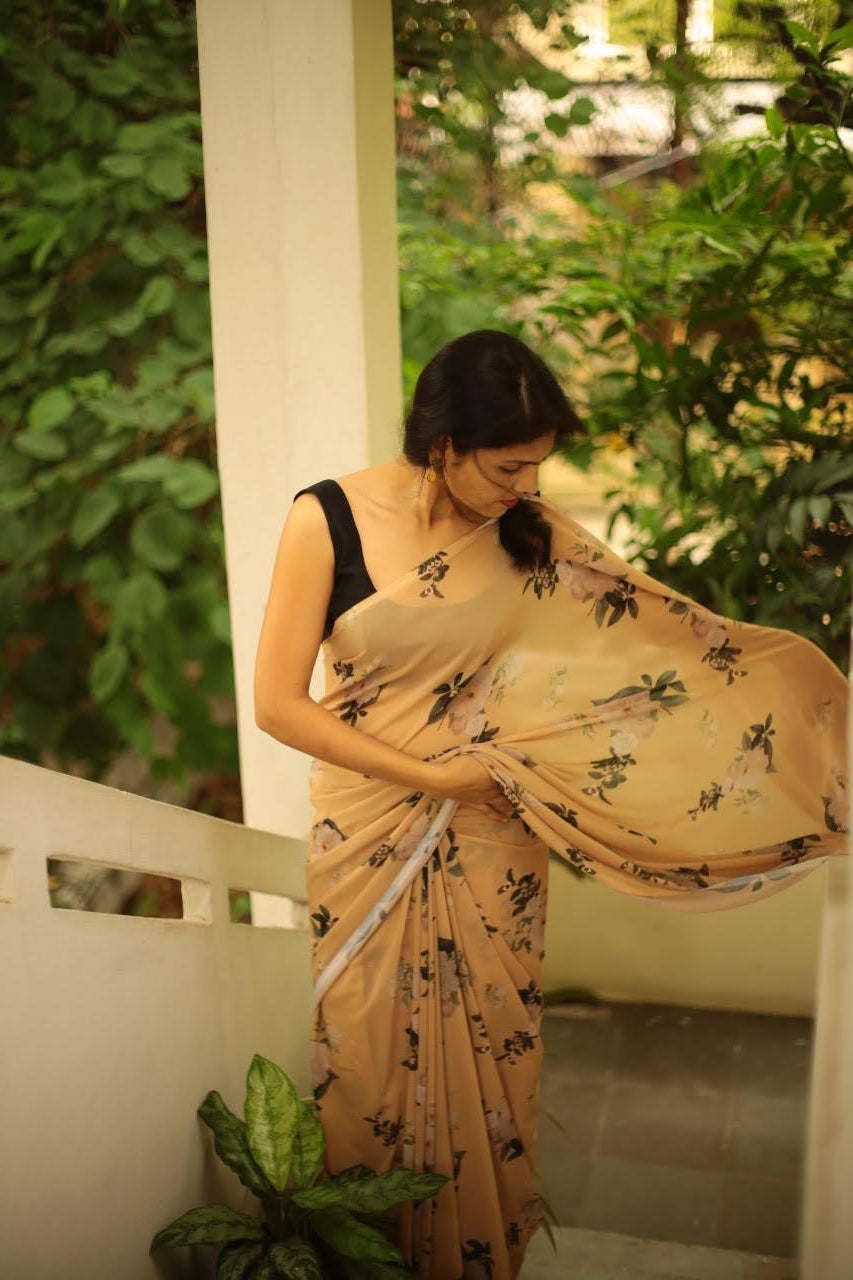 Retro Beige Saree